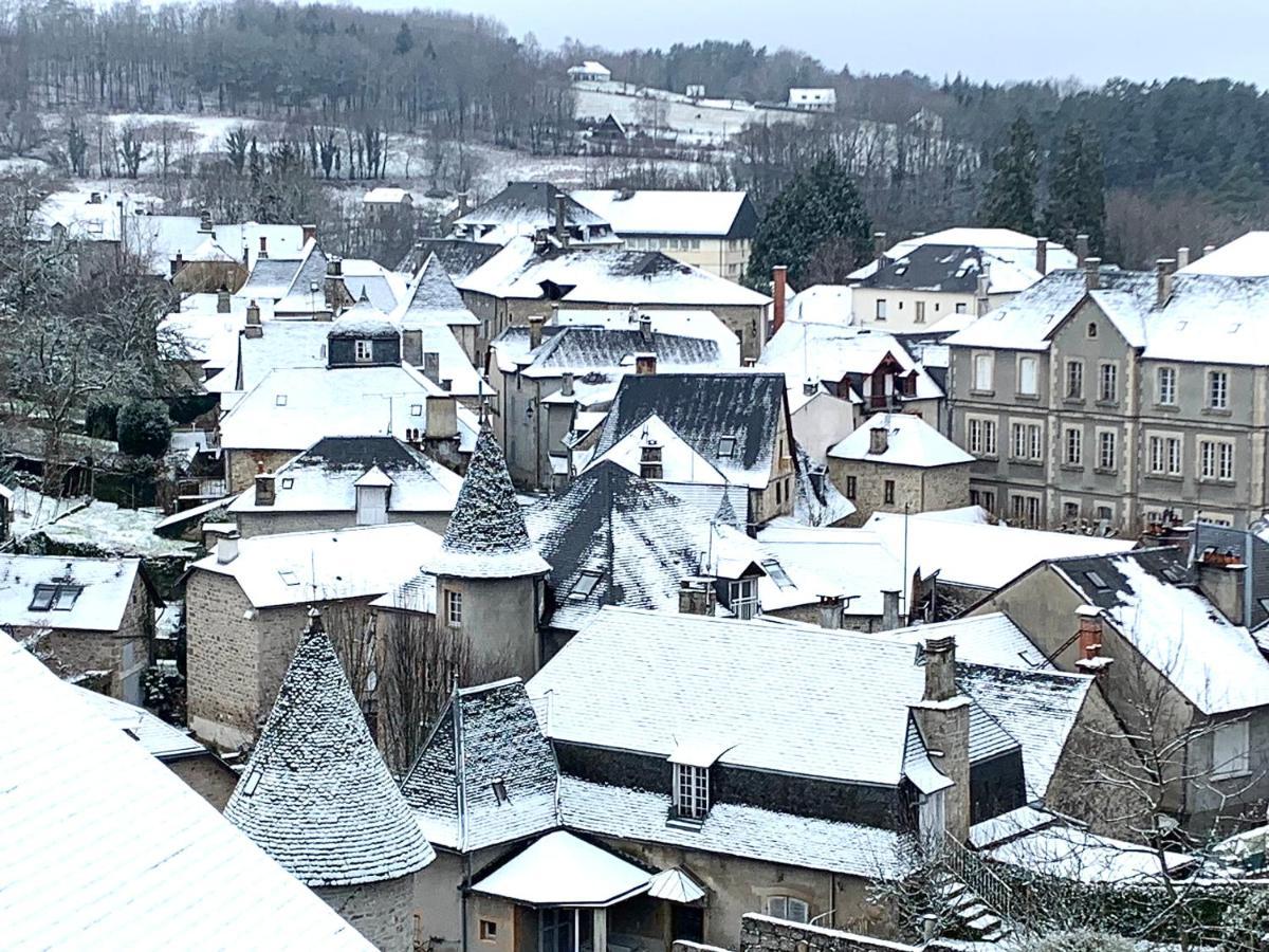 Treignac Tourelles Apartment ภายนอก รูปภาพ
